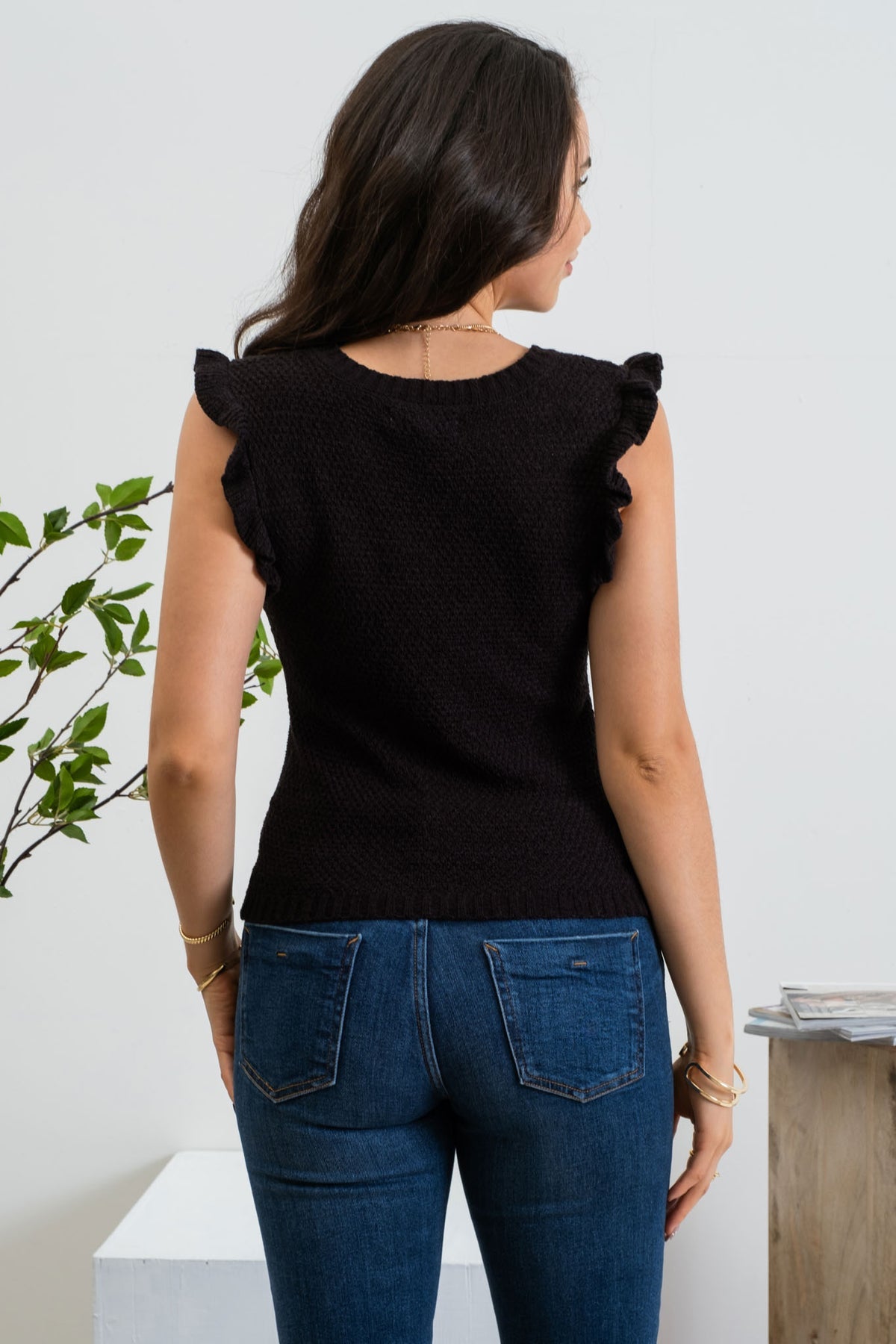 Sleeveless Cable Knit Top