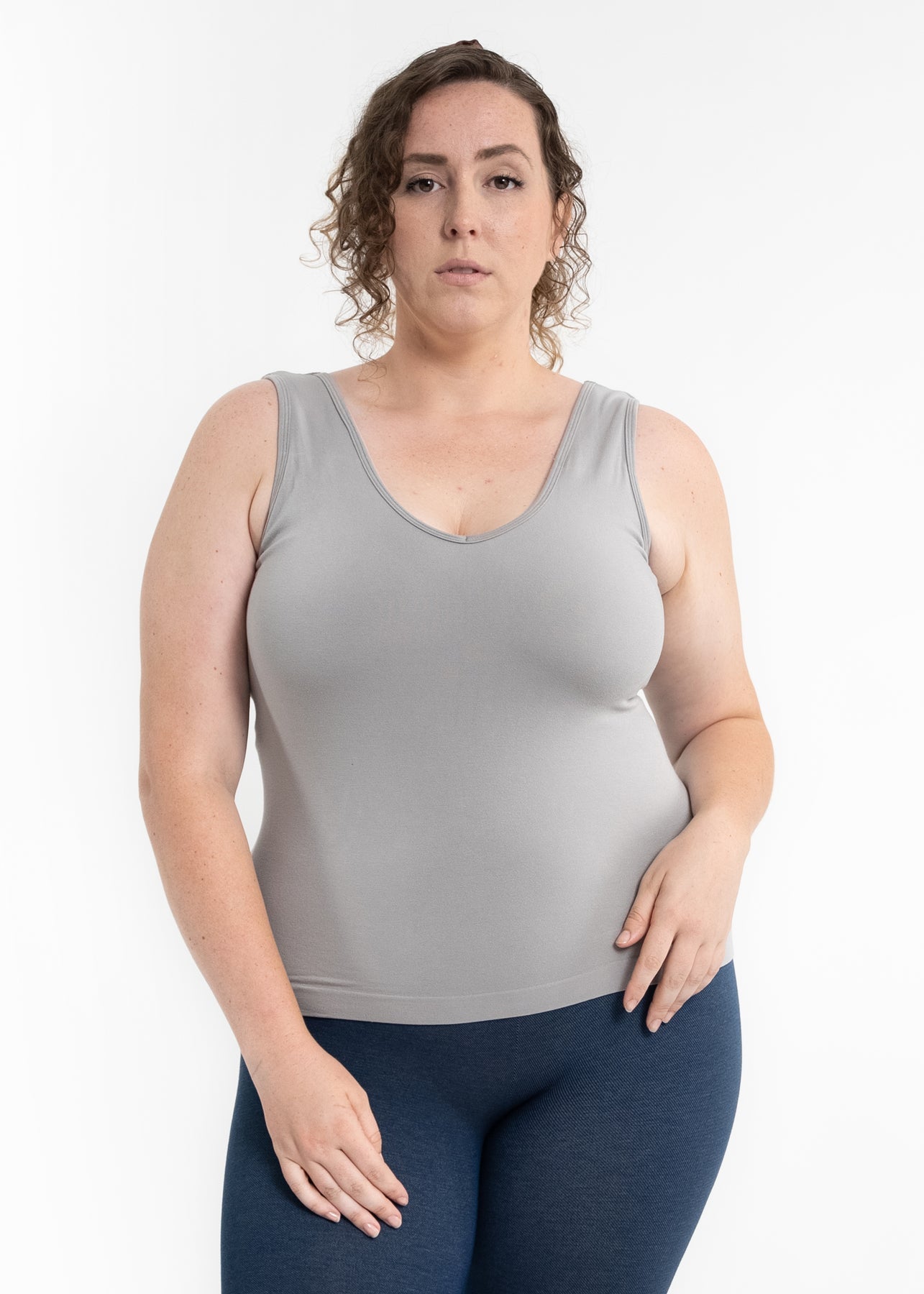 Built in Bra Reversible Tank IN CURVY - Neutral Grey