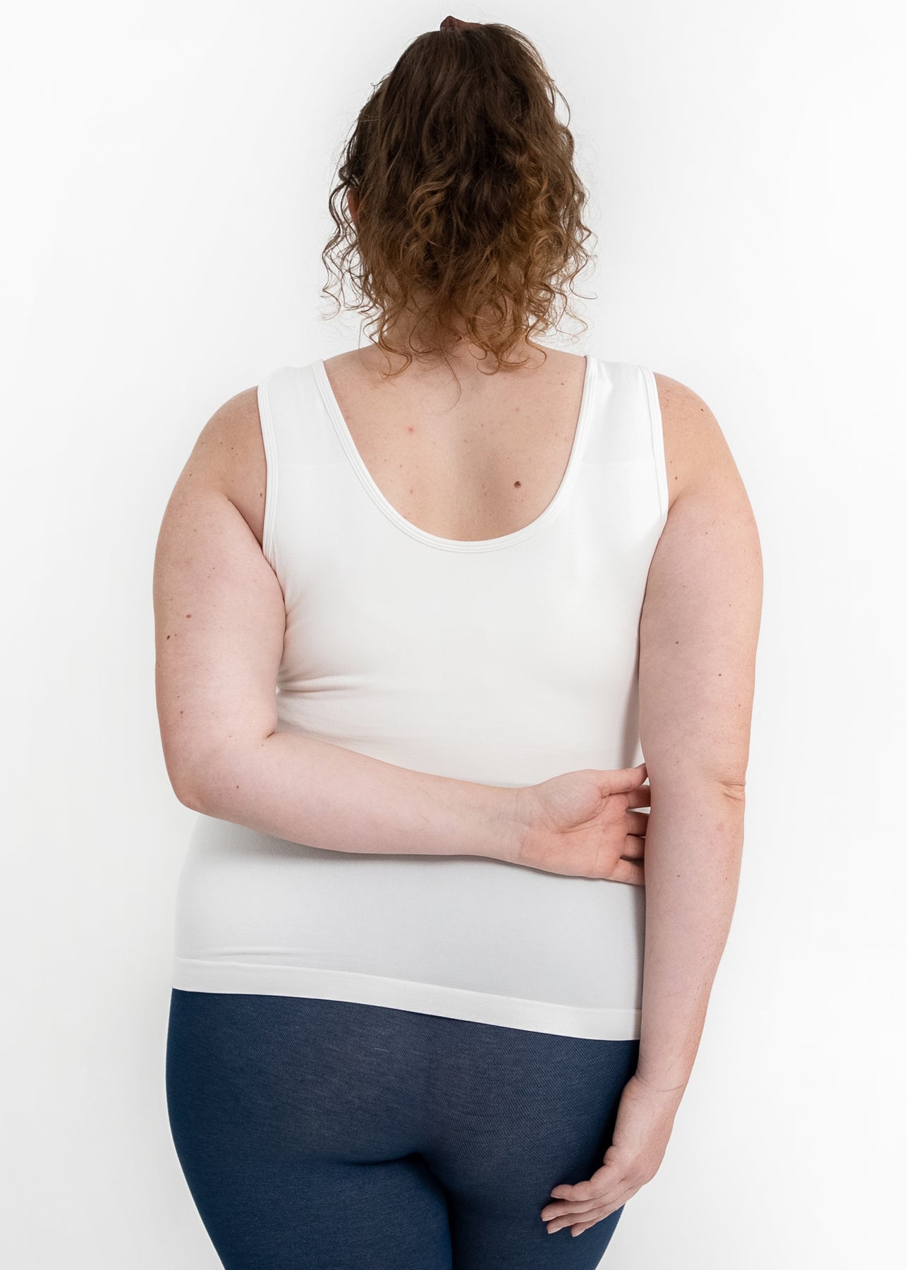 Built in Bra Reversible Tank IN CURVY - Ivory