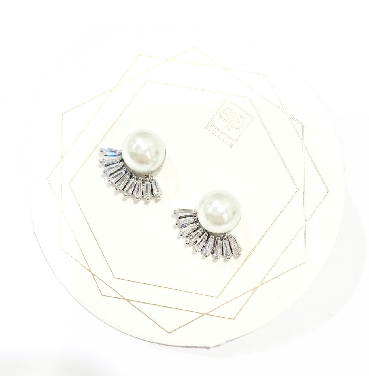 B.B Lila Glamour Life Pearl Studs