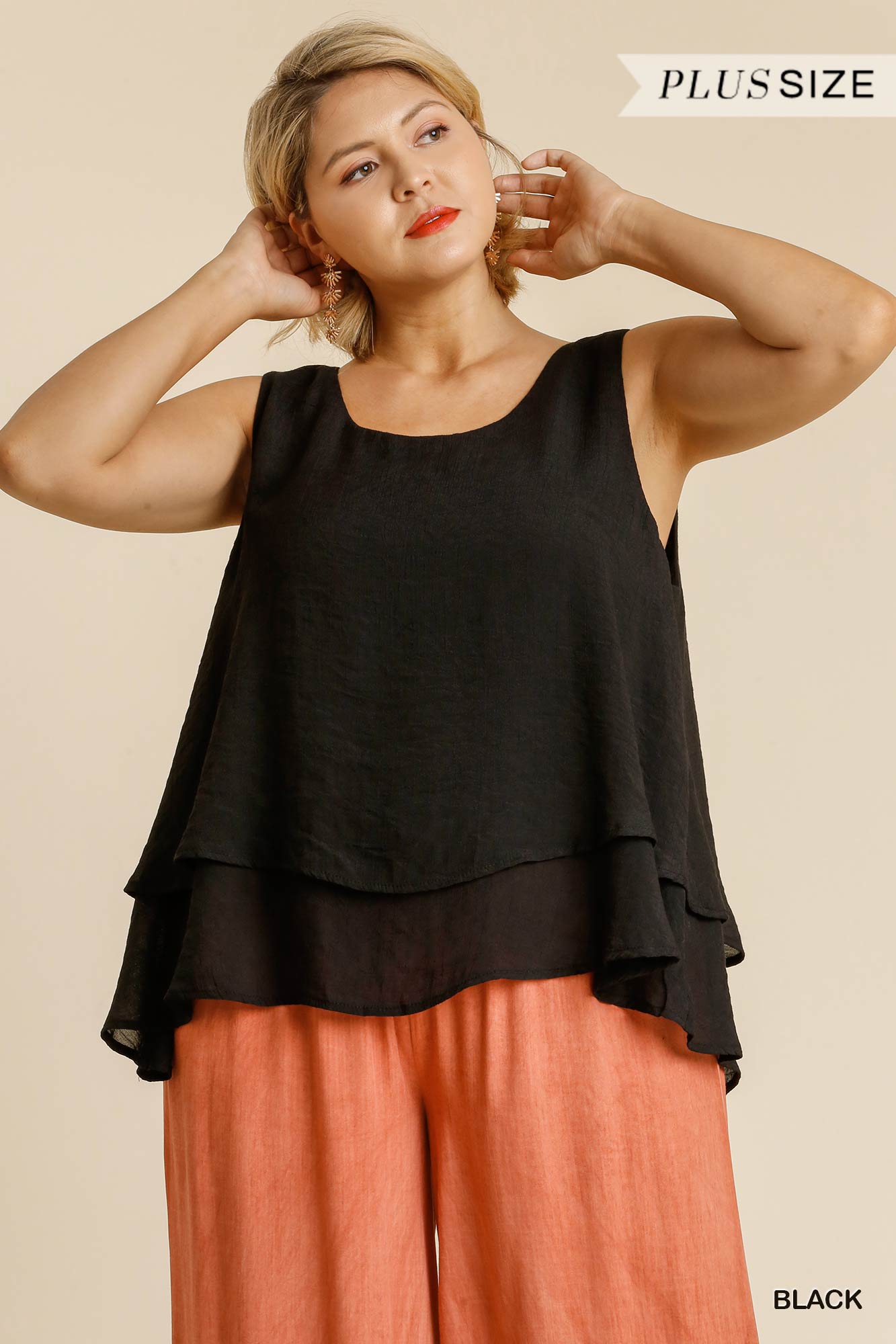 Sleeveless Layered Keyhole Back Top (curvy)